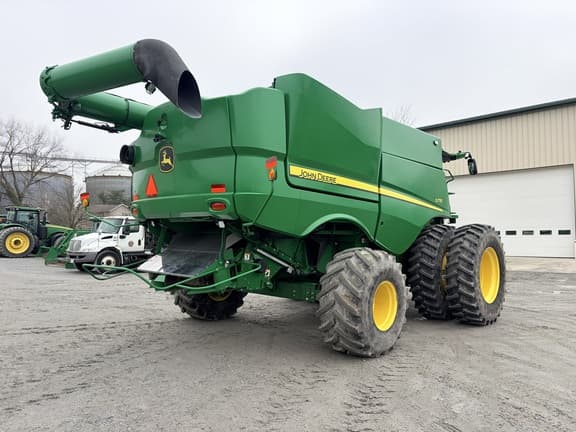 Image of John Deere S770 equipment image 1