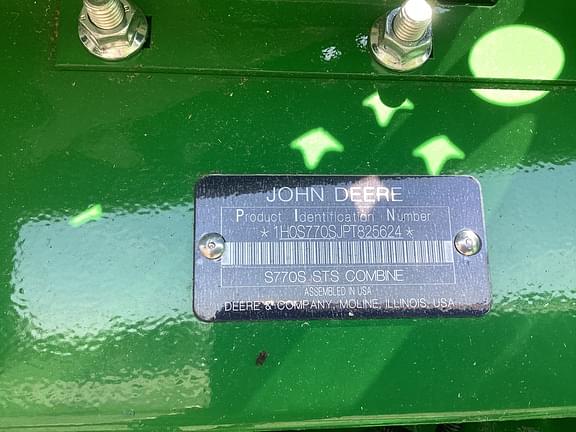 Image of John Deere S770 equipment image 4