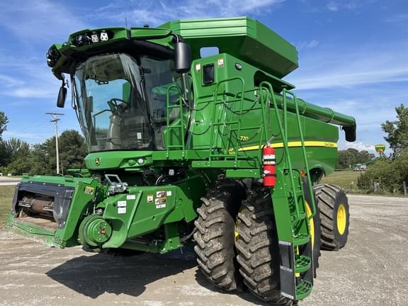 Image of John Deere S770 Primary image