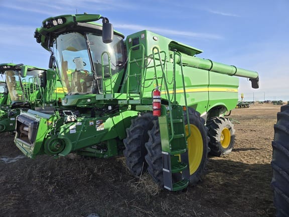 2023 John Deere S770 Equipment Image0