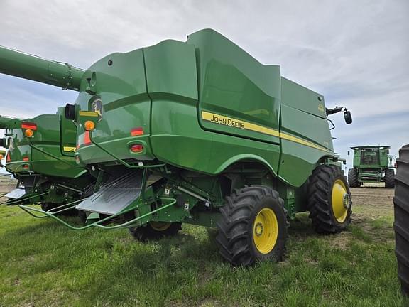 Image of John Deere S770 equipment image 3