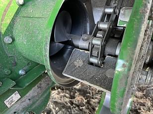 Main image John Deere S770 18