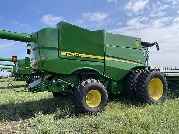 Image of John Deere S770 equipment image 2