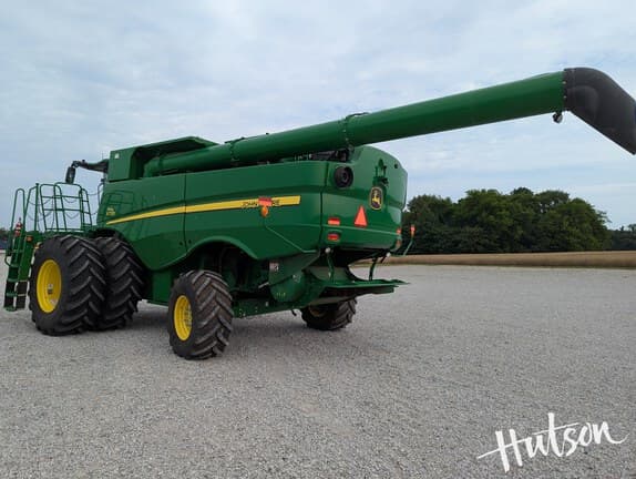Image of John Deere S770 equipment image 2