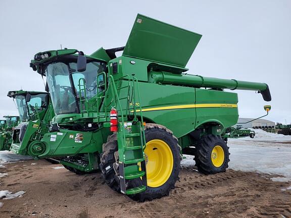 Image of John Deere S770 equipment image 1