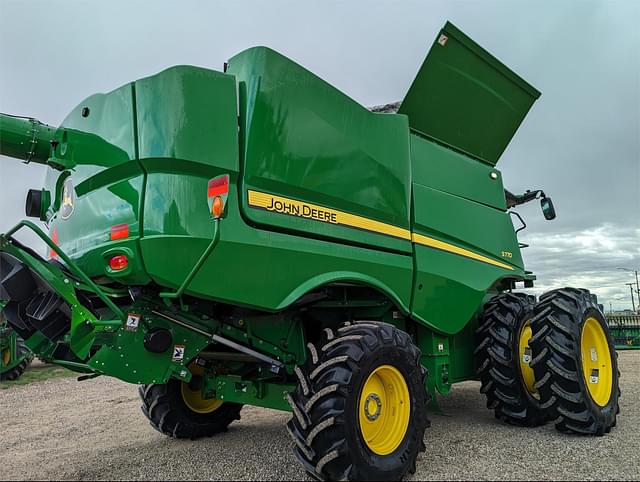 Image of John Deere S770 equipment image 4