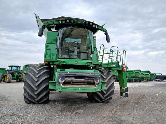 Image of John Deere S770 equipment image 3