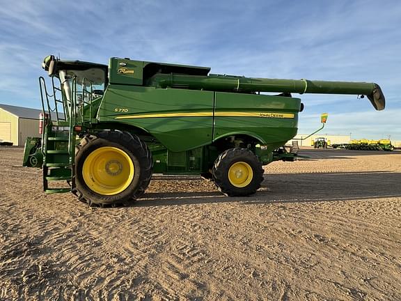 Image of John Deere S770 equipment image 2