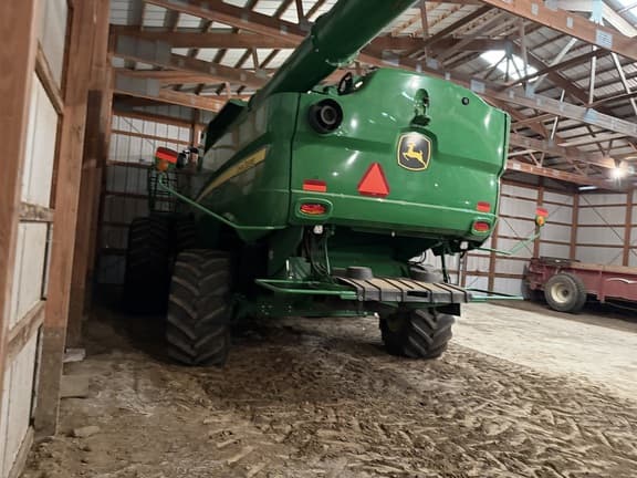 Image of John Deere S770 equipment image 4