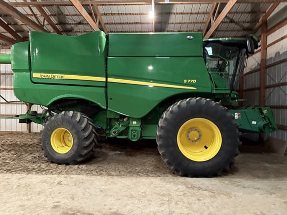 Image of John Deere S770 equipment image 2