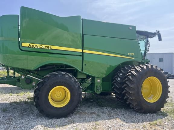 Image of John Deere S770 equipment image 3