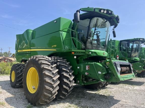 Image of John Deere S770 equipment image 1