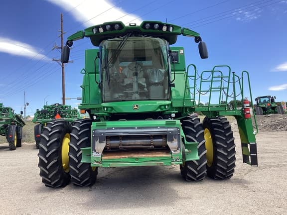 Image of John Deere S770 equipment image 1
