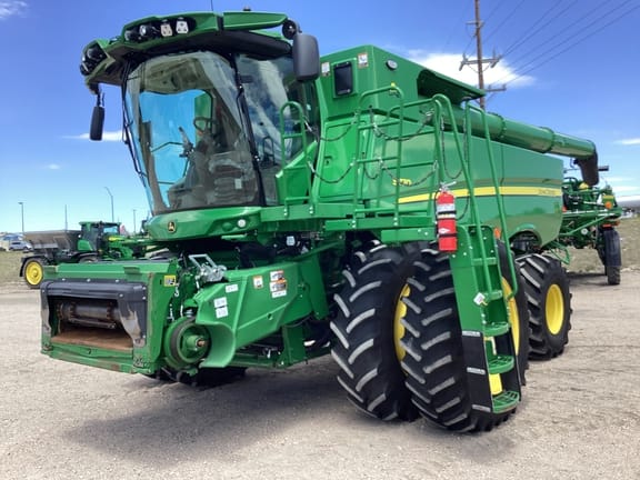 2023 John Deere S770 Equipment Image0