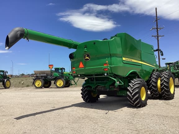 Image of John Deere S770 equipment image 3