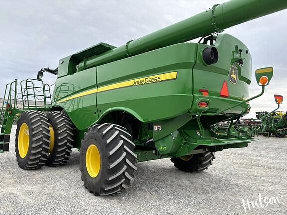 Image of John Deere S770 equipment image 4