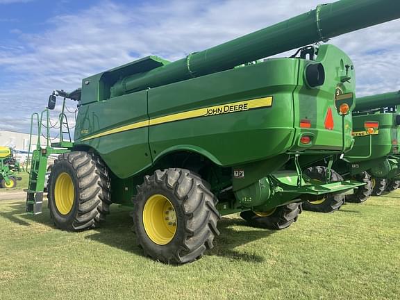 Image of John Deere S770 equipment image 3