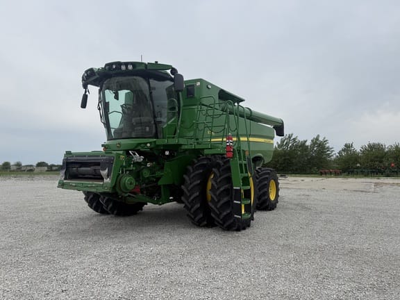 2023 John Deere S770 Equipment Image0