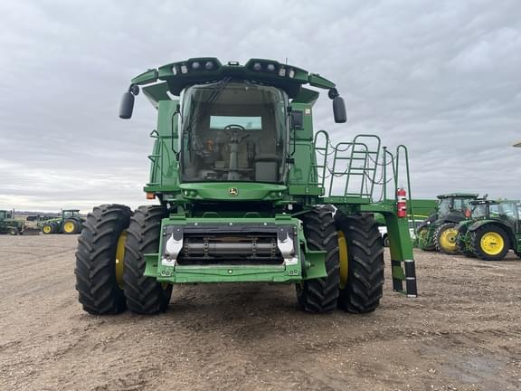 Image of John Deere S770 equipment image 1