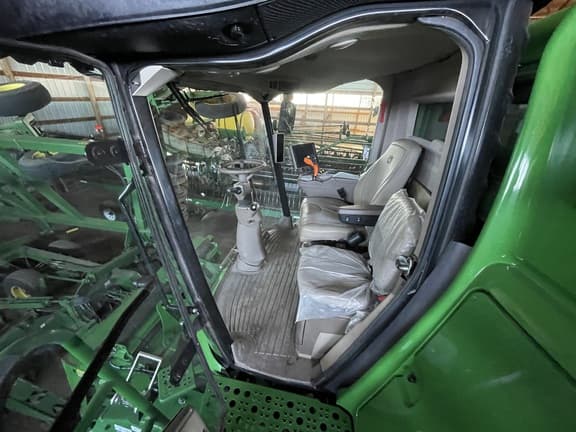 Image of John Deere S770 equipment image 3