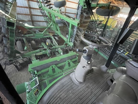 Image of John Deere S770 equipment image 4
