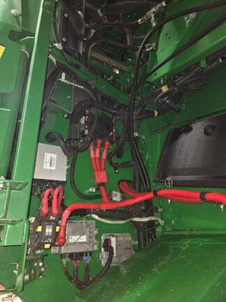 Image of John Deere S770 equipment image 1