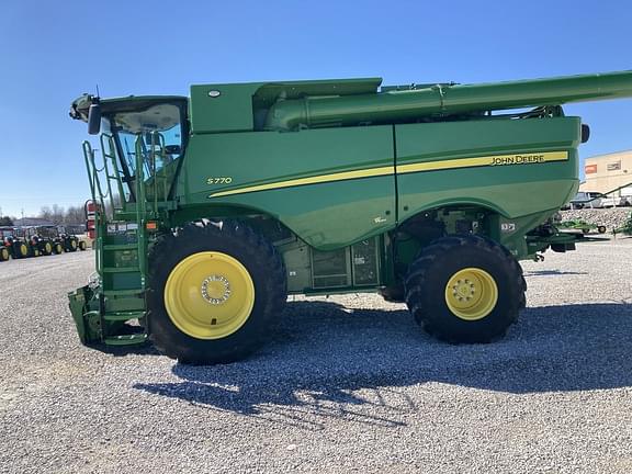 Image of John Deere S770 equipment image 2