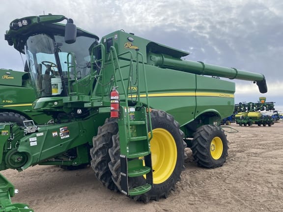 Main image John Deere S770