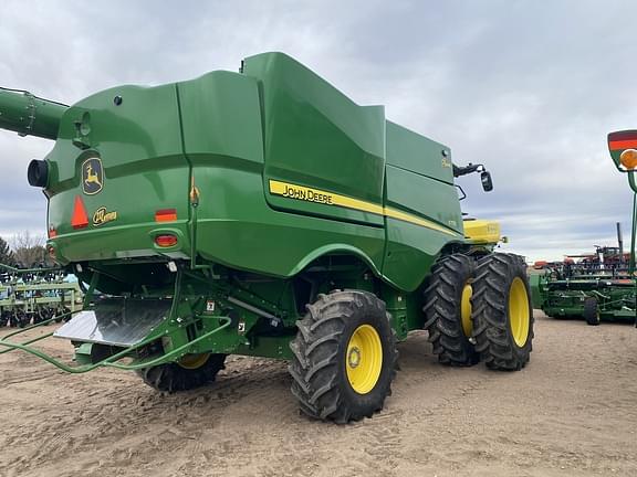 Image of John Deere S770 equipment image 3