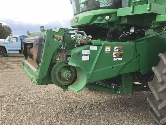 Image of John Deere S770 equipment image 1
