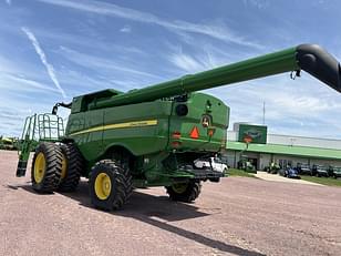 Main image John Deere S770 7