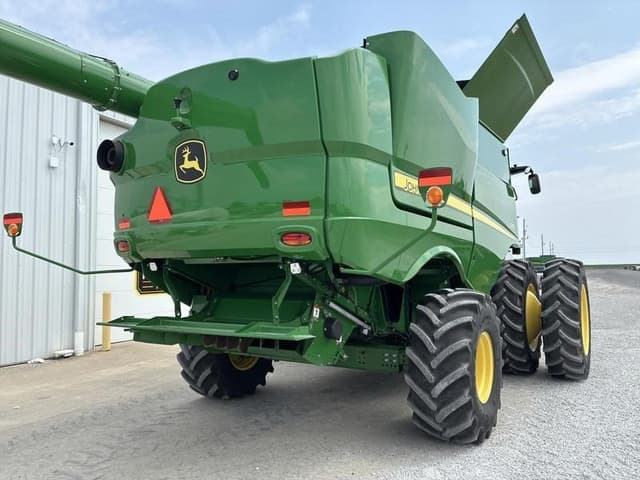 Image of John Deere S770 equipment image 2