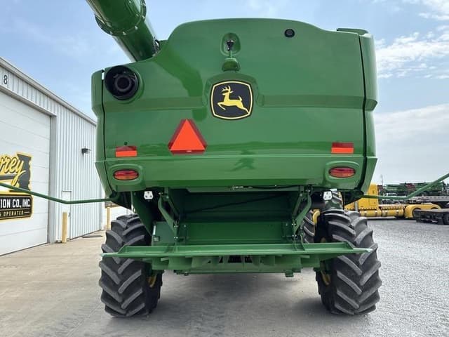 Image of John Deere S770 equipment image 3