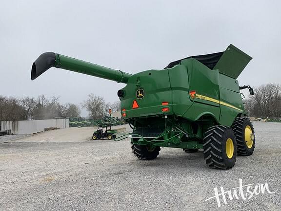 Image of John Deere S770 equipment image 1