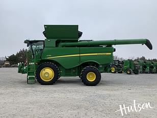 Main image John Deere S770 8