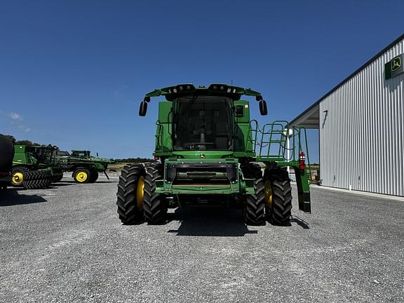 Image of John Deere S770 equipment image 2