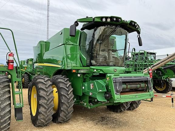 Image of John Deere S770 equipment image 2