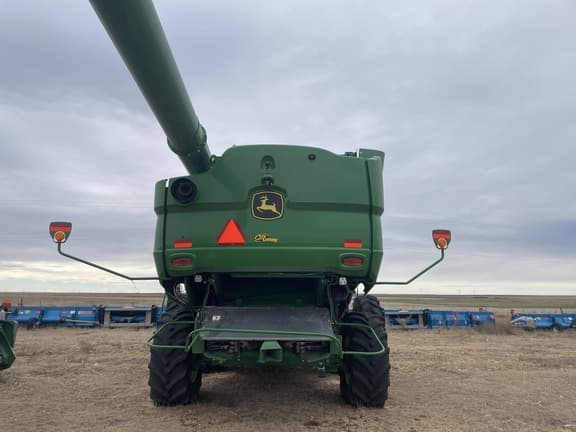 Image of John Deere S770 equipment image 3