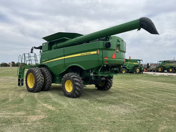 Image of John Deere S770 equipment image 2