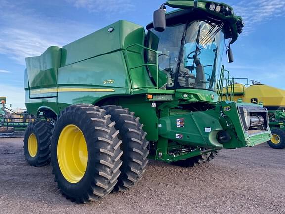 Image of John Deere S770 equipment image 2