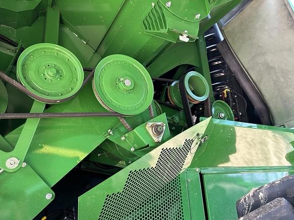 Image of John Deere S770 equipment image 3