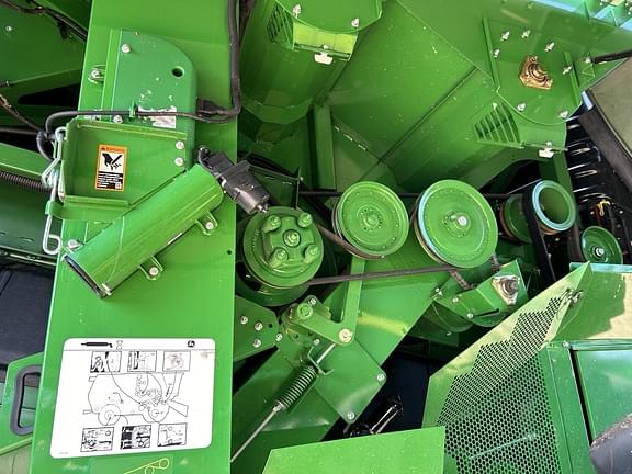 Image of John Deere S770 equipment image 4