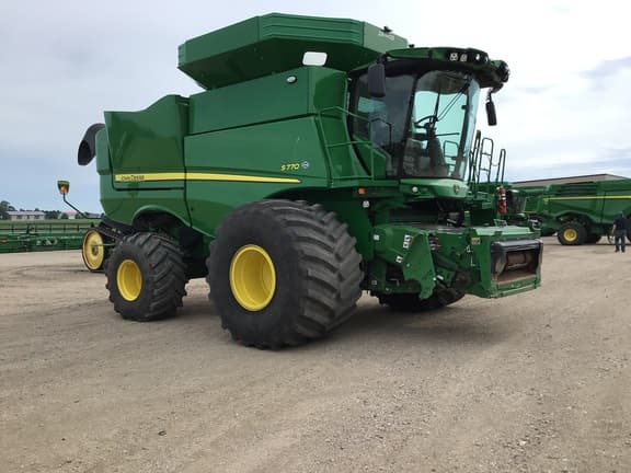 Image of John Deere S770 equipment image 4