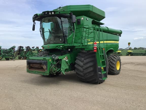 Image of John Deere S770 equipment image 1