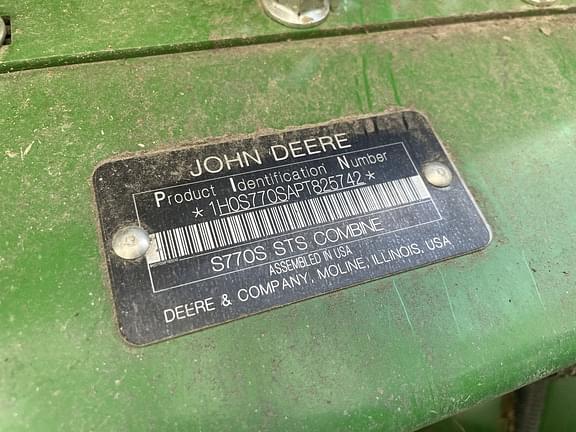 Image of John Deere S770 equipment image 1