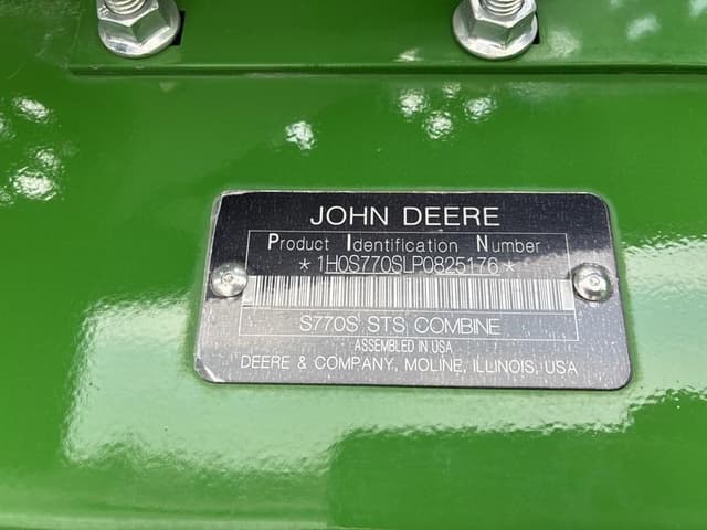 Image of John Deere S770 equipment image 1