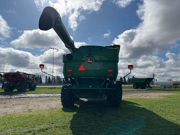 Image of John Deere S770 equipment image 4