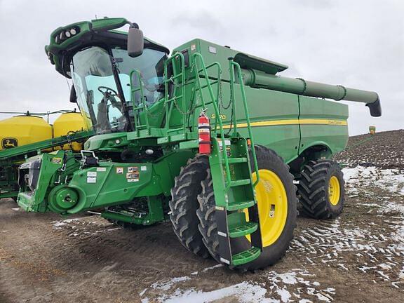 Image of John Deere S770 equipment image 1