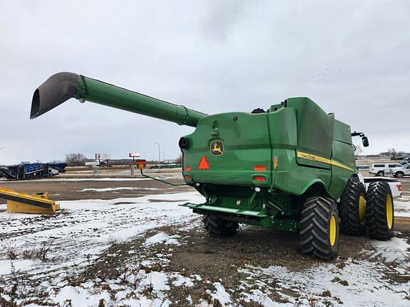 Image of John Deere S770 equipment image 3