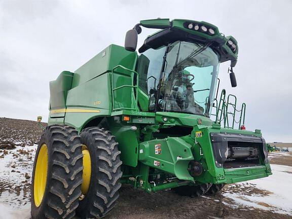 Image of John Deere S770 equipment image 3